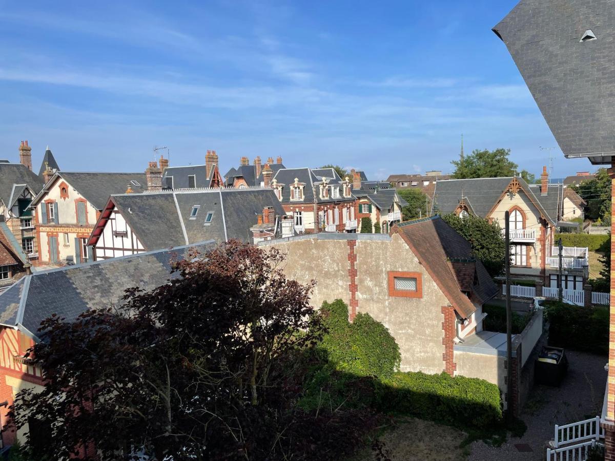 Les Ormes 17 Houlgate Exterior foto